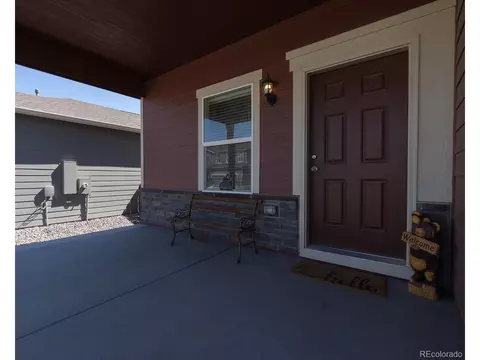 352 Maple St, Bennett, CO 80102 photo 3