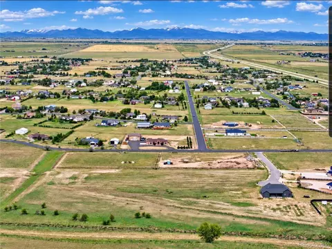 56262 E Apache Pl, Strasburg, CO 80136 photo 2