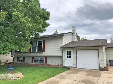 9674 W Girton Dr, Lakewood, CO 80227