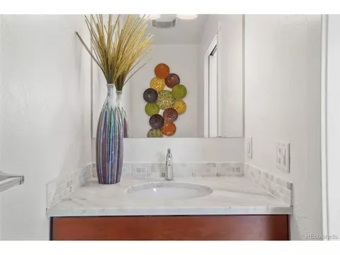 Undisclosed, Denver, CO 80205 photo 16