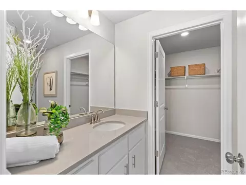 Bath - 22411 E 46th Ave, Aurora, CO 80019 photo 1 of 2