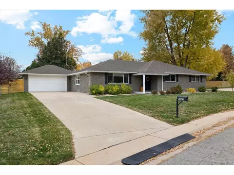 6362 W Rowland Cir, Littleton, CO 80128