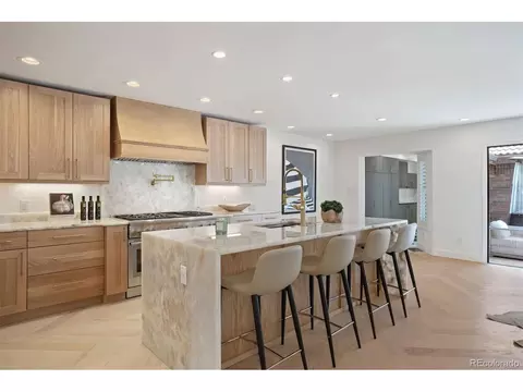 339 Cook St, Denver, CO 80206