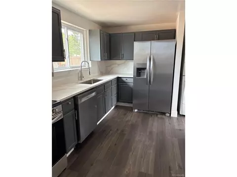 Kitchen - 5340 E 33rd Ave, Denver, CO 80207 photo 2 of 2
