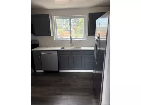 Kitchen - 5340 E 33rd Ave, Denver, CO 80207 photo 1 of 2