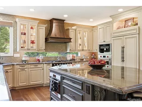 Kitchen - 16494 Sandstone Dr, Morrison, CO 80465 photo 2 of 5