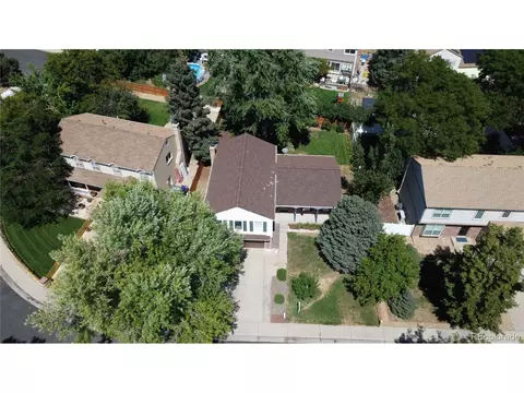778 S Laredo Cir, Aurora, CO 80017 photo 2