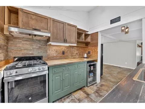 Kitchen - 6501 S Summer Rd, Morrison, CO 80465 photo 5 of 6