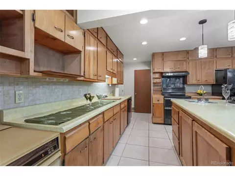 7995 E Lehigh Ave, Denver, CO 80237 photo 7
