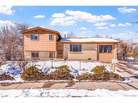 306 Cranbrook Cir, Colorado Springs, CO 80906
