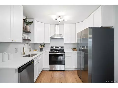 725 S Clinton St #14A, Denver, CO 80247