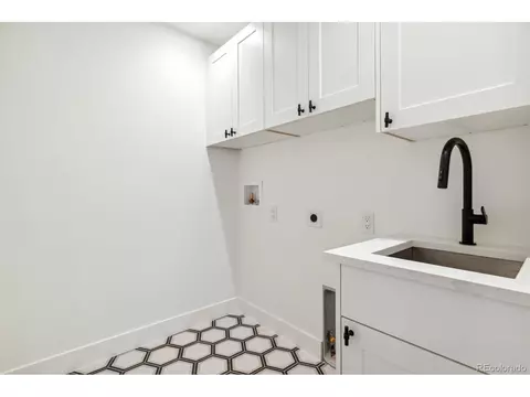 Undisclosed, Edgewater, CO 80214 photo 27