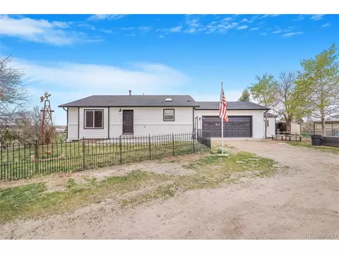 957 Odessa St, Aurora, CO 80018