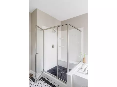 Bath - 8189 E 32nd Ave, Denver, CO 80238 photo 3 of 7