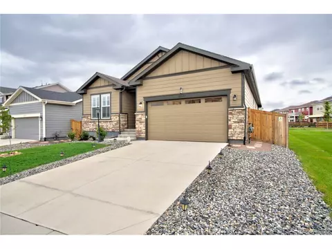 27571 E 7th Dr, Aurora, CO 80018