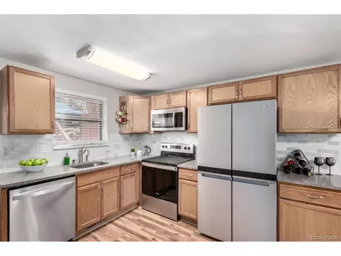 5833 S Pearl St, Centennial, CO 80121