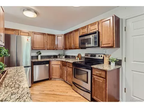 18961 E 17th Ave, Aurora, CO 80011 photo 7