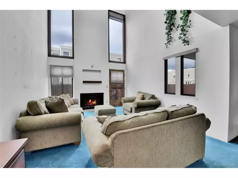1050 S Monaco Pkwy #114, Denver, CO 80224
