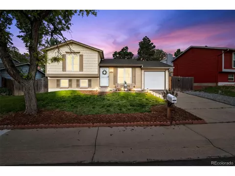 2480 S Kittredge Way, Aurora, CO 80013