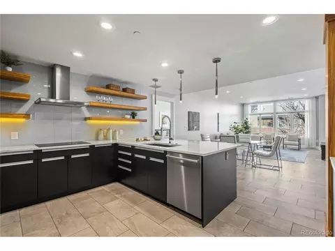 7220 W Bonfils Ln #215, Lakewood, CO 80226