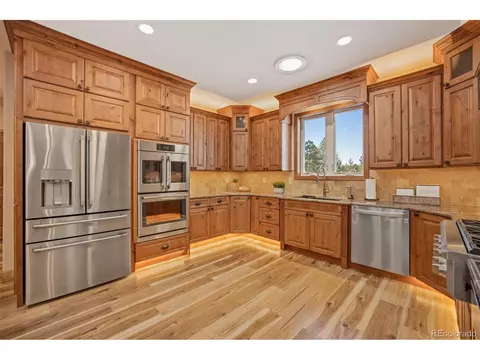 7454 Ridgecrest Ln, Morrison, CO 80465 photo 9