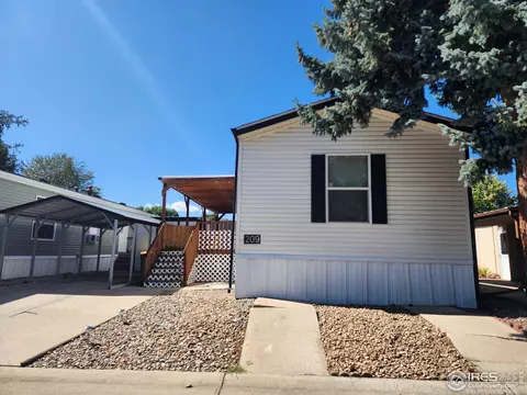 900 Mountain View Ave #209, Longmont, CO 80501