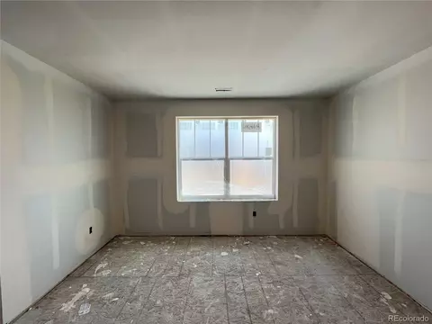 24475 Evans Dr, Aurora, CO 80018 photo 4