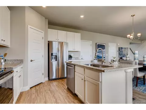 780 Crestone St, Johnstown, CO 80534 photo 9