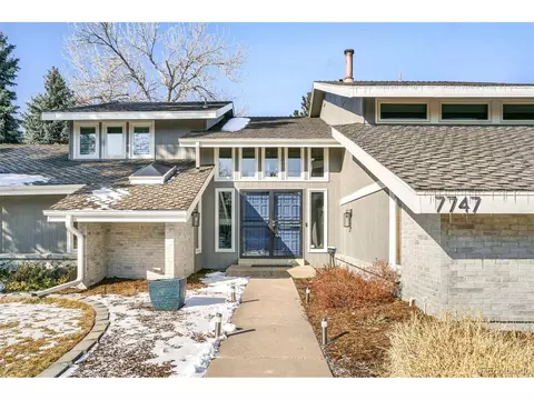 7747 S Forest Ct, Centennial, CO 80122 photo 2