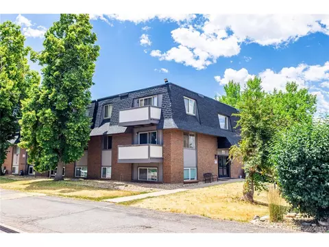 230 E Highline Cir #202, Centennial, CO 80122