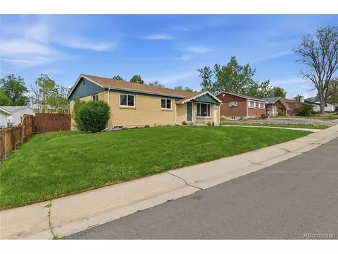 4773 S Newton St, Littleton, CO 80123
