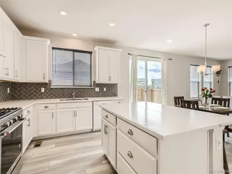 27674 E 7th Dr, Aurora, CO 80018 photo 11