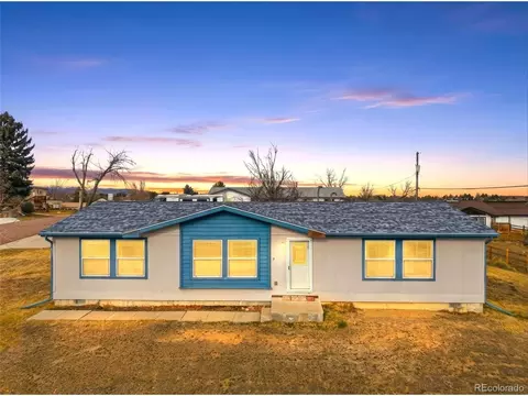 7692 S Estes Ct, Littleton, CO 80128