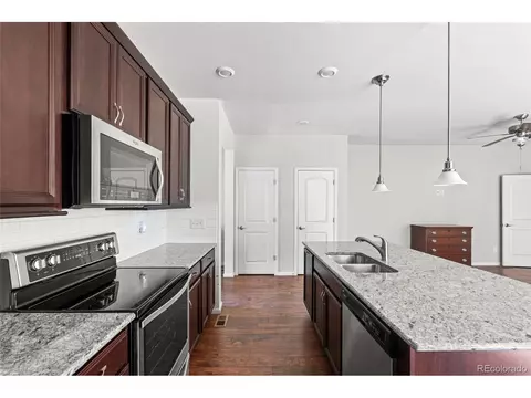 10859 E 25th Dr, Aurora, CO 80010 photo 12