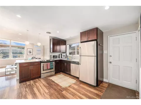 5125 E Thrill Pl, Denver, CO 80207 photo 8