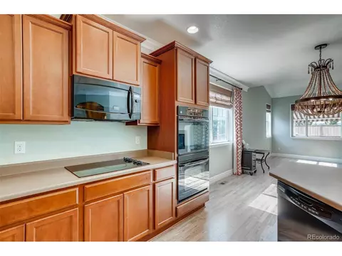 25092 E 2nd Pl, Aurora, CO 80018 photo 9