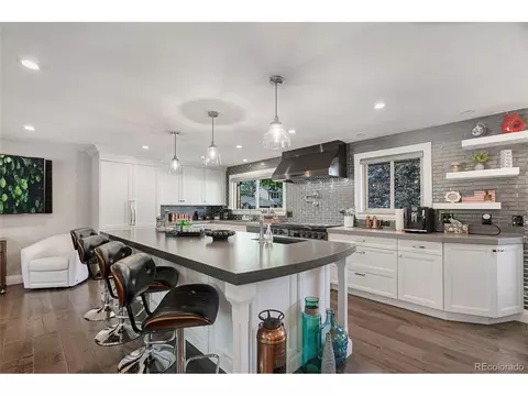7649 S Cedar Cir, Littleton, CO 80120