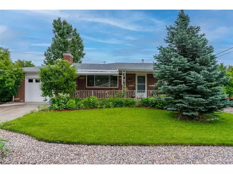 8494 Oakwood St, Westminster, CO 80031