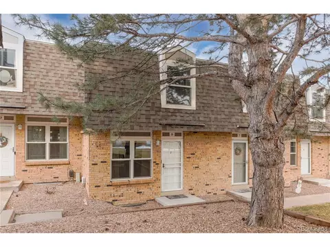 1517 S Owens St #8, Lakewood, CO 80232