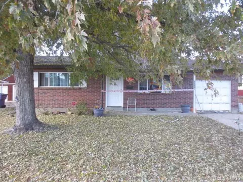 5507 Chandler Ct, Denver, CO 80239