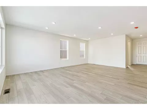 20915 E 61st Dr, Aurora, CO 80019 photo 7