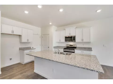 810 Crest St, Lochbuie, CO 80603 photo 10