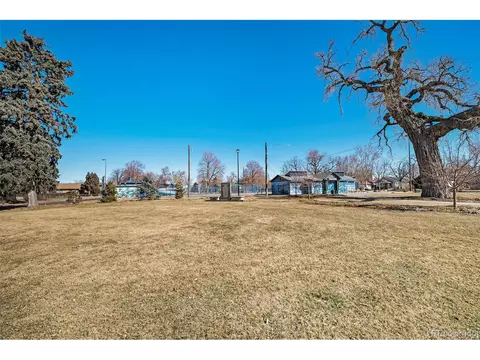 605 Elk Pl, Denver, CO 80216 photo 24