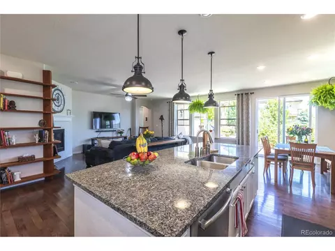27425 E Jamison Cir, Aurora, CO 80016 photo 4