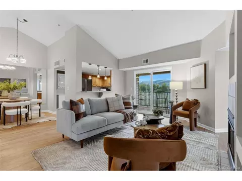 12304 W Cross Dr #7-301, Littleton, CO 80127