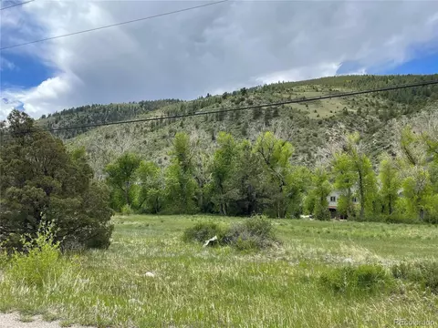17240 Willow Tree Dr, Salida, CO 81201