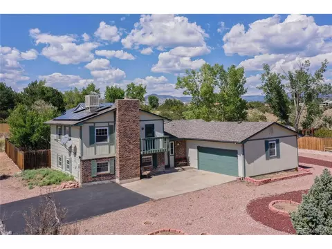 1043 Ridgeview Pl, Canon City, CO 81212