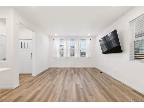 Living - 23920 E 34th Ave, Aurora, CO 80019 photo 1 of 2