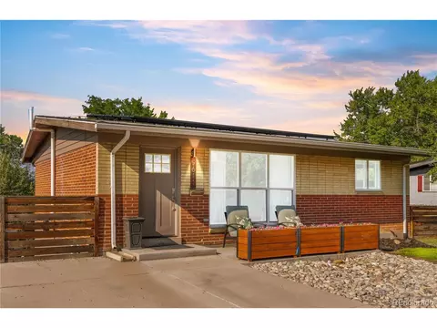 9611 W 56th Pl, Arvada, CO 80002