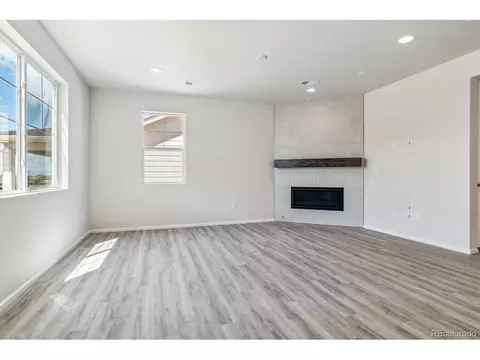 24534 E 37th Ave, Aurora, CO 80019 photo 3